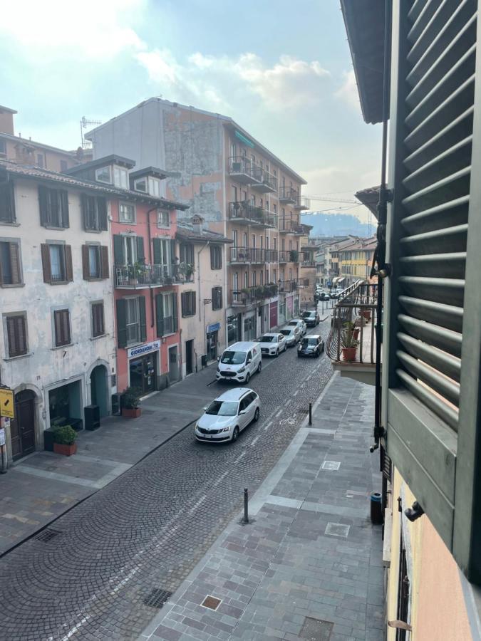 Accademia Family Apartment Bergamo Luaran gambar