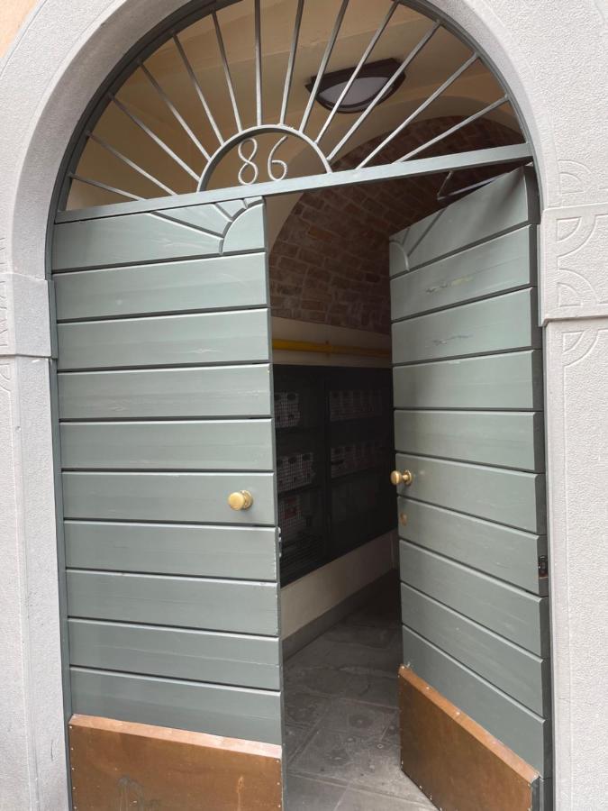 Accademia Family Apartment Bergamo Luaran gambar